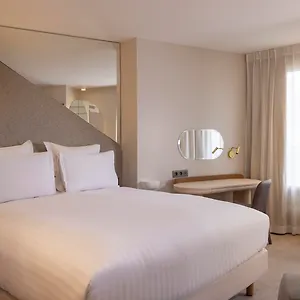 Beige 4*, Paris Frankrig